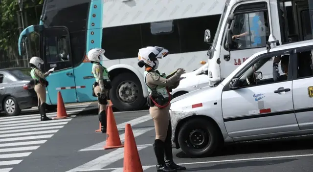 Consulta CON PLACA cómo saber si tu vehículo está autorizado para circular hoy y puedas trabajar siguiendo el protocolo con permiso vehicular. Consulta CON PLACA cómo saber si tu vehículo está autorizado para circular hoy y puedas trabajar siguiendo el protocolo con permiso vehicular.