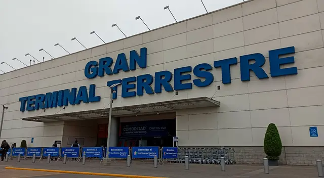 El terminal de Plaza Norte atenderá hasta el día martes y que el último bus saldrá a las 9:30 de la noche. El terminal de Plaza Norte atenderá hasta el día martes y que el último bus saldrá a las 9:30 de la noche.