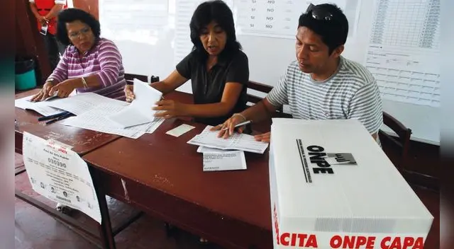 Miembros de mesa serán inmunizadoras de cara a las elecciones 2021. Miembros de mesa serán inmunizadoras de cara a las elecciones 2021.