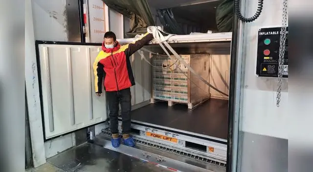 300 mil dosis contra el COVID-19 llegarán este domingo 300 mil dosis contra el COVID-19 llegarán este domingo