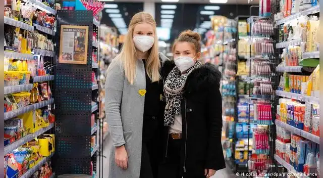 Los cines, restaurantes y pubs están totalmente cerrados en Alemania como parte de las medidas del país para frenar la propagación del COVID-19. Los cines, restaurantes y pubs están totalmente cerrados en Alemania como parte de las medidas del país para frenar la propagación del COVID-19.