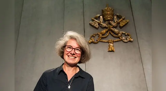 Se trata de la religiosa javeriana de nacionalidad francesa, Nathalie Becquart.