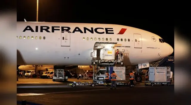 300 mil dosis contra el COVID-19 llegaron al Perú