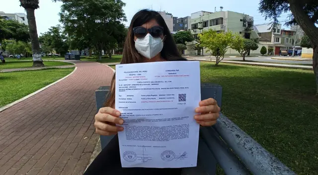 Mujer denuncia que, hasta el momento, no tiene una respuesta positiva del banco. Mujer denuncia que, hasta el momento, no tiene una respuesta positiva del banco.