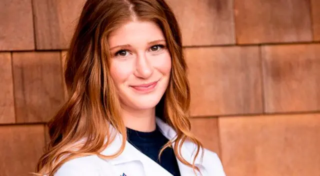 Jennifer Gates de 24 años exhortó a la población a vacunarse. Jennifer Gates de 24 años exhortó a la población a vacunarse.