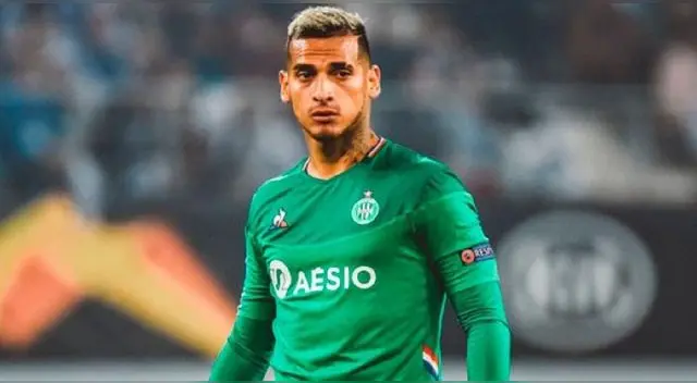 Miguel Trauco feliz por el segundo triunfo consecutivo de su equipo. Miguel Trauco feliz por el segundo triunfo consecutivo de su equipo.