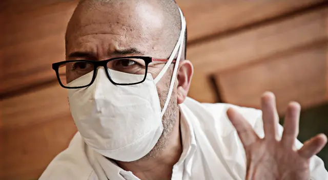 Sobre Martín Vizcarra, el extitular del Minsa aseguró sentirse decepcionado tras revelarse que recibió la vacuna Sinopharm. Sobre Martín Vizcarra, el extitular del Minsa aseguró sentirse decepcionado tras revelarse que recibió la vacuna Sinopharm.