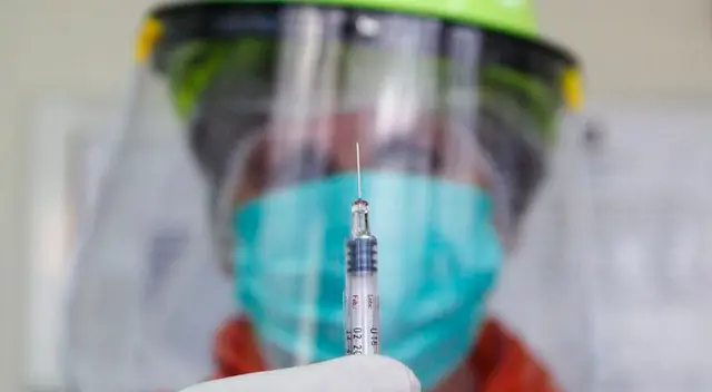 Con la fase de este grupo, Chile logrará pasar los 2 millones de ciudadanos inmunizados. Con la fase de este grupo, Chile logrará pasar los 2 millones de ciudadanos inmunizados.