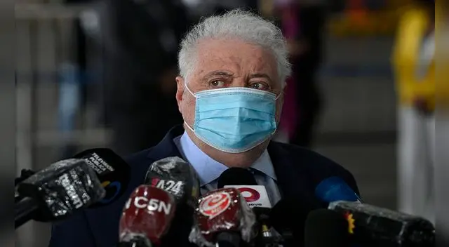 penas llegaron los primeros lotes de Rusia, la cartera sanitaria se reservó al menos 3000 vacunas que llegaron al país. penas llegaron los primeros lotes de Rusia, la cartera sanitaria se reservó al menos 3000 vacunas que llegaron al país.