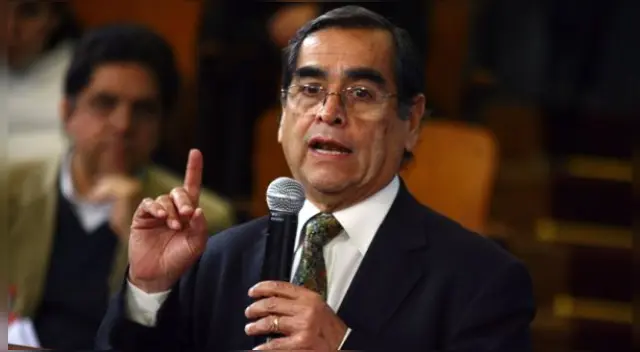 Óscar Ugarte anuncia compra de oxígeno a Chile