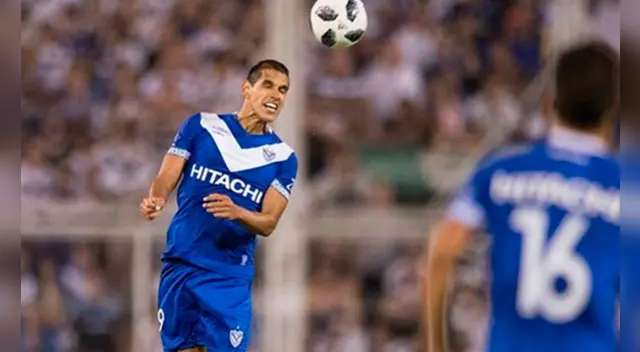 Luis Abram es titular en Vélez Sarsfield. | Foto: EFE