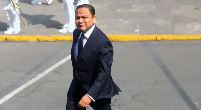 González Fernández viene postulando al Congreso con el partido de George Forsyth (Victoria Nacional) y hace poco fue reintegrado a la carrera electoral por parte del Jurado Electoral Especial.