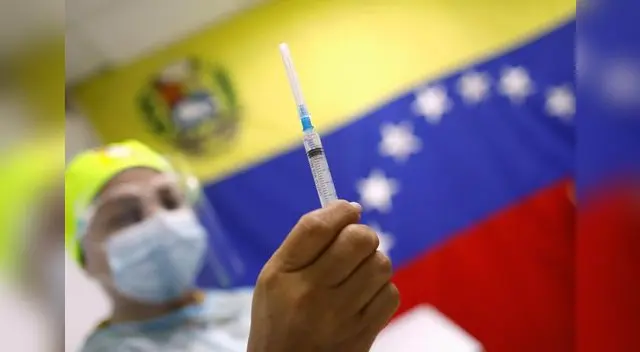 Políticos venezolanos se vacunan primero