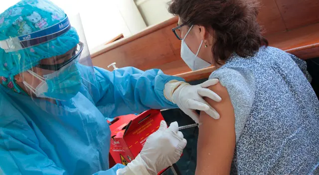 Entregarán bono extraordinario a personal asistencial de EsSalud