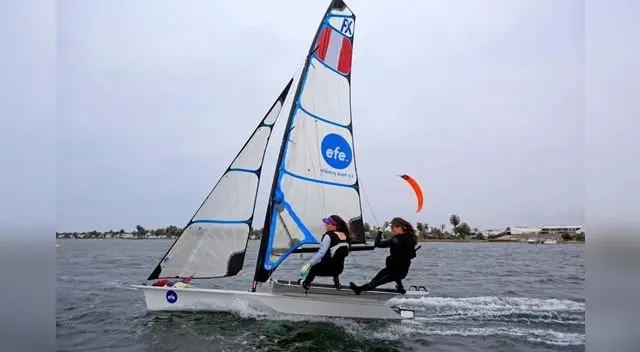 La dupla peruana compiten en la clase 49er FX