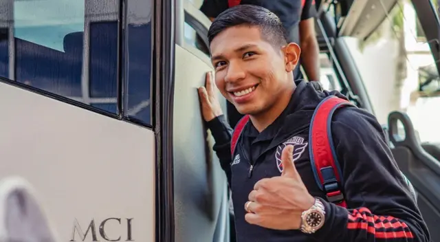 Edison Flores, volante de la selección peruana, fue noticia en las redes sociales. Edison Flores, volante de la selección peruana, fue noticia en las redes sociales.