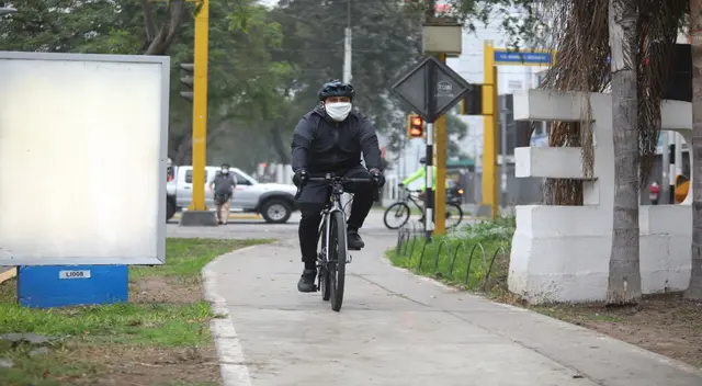 Ten cuidado cuando manejas bicicleta. Ten cuidado cuando manejas bicicleta.