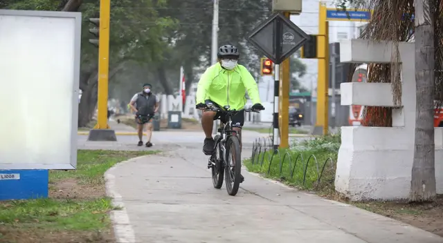 Usa ropa adecuada para manejar. Usa ropa adecuada para manejar.