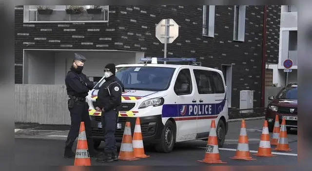 Un hombre de 88 años de edad condujo a más de 190 kilómetro por hora en una carretera rural de Francia.