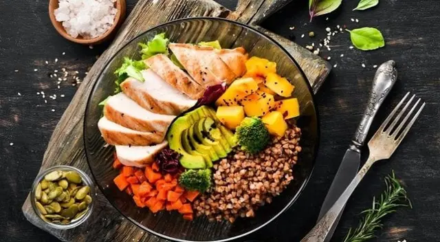 Frutas, verduras, cereales, deben ser parte de tu dieta.