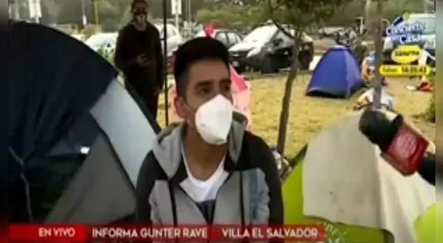 Victor Gonzáles Altamirano, se quebró al contar que sus padres, hermana, tíos y abuelos contrajeron el coronavirus.