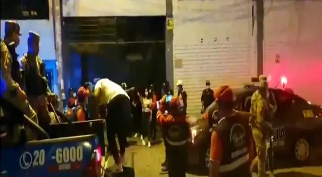 Más de 50 personas fueron intervenidas por participar de una fiesta clandestina Más de 50 personas fueron intervenidas por participar de una fiesta clandestina