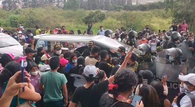 familiares dan último adiós a Silvano Cántaro en Huánuco