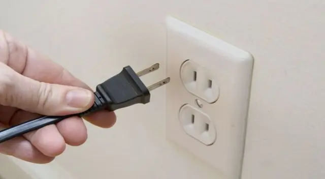 Desenchufa los electrodomésticos que no uses. Desenchufa los electrodomésticos que no uses.