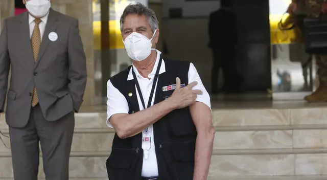 Presidente recibió segunda dosis de vacuna en el Hospital Militar Central. Presidente recibió segunda dosis de vacuna en el Hospital Militar Central.