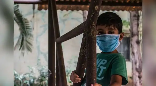 La nueva cepa, asociada con mayores tasas de infección, ha mostrado propagación “entre el grupo más joven” de la población.
