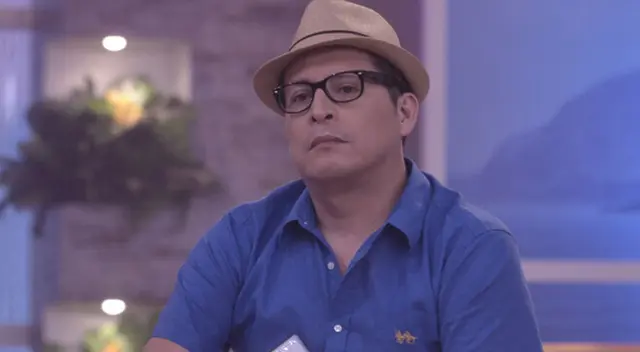 Carloncho habría sido separado de la radio en la que trabaja.