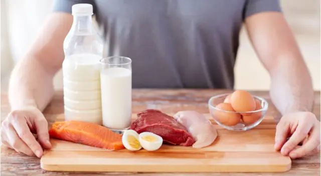 Las proteínas son importantes para regenerar nuestros huesos y músculos. Las proteínas son importantes para regenerar nuestros huesos y músculos.