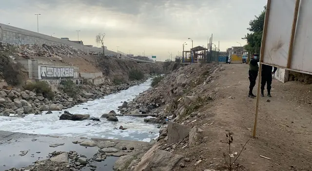 PNP llegó hasta el lugar ante la emergencia. PNP llegó hasta el lugar ante la emergencia.