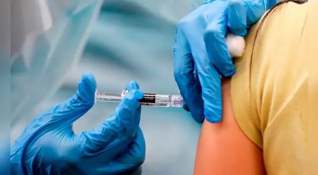 Vacunas Pfizer servirán para vacunar a adultos mayores, agentes de la PNP y Fuerzas Armandas.