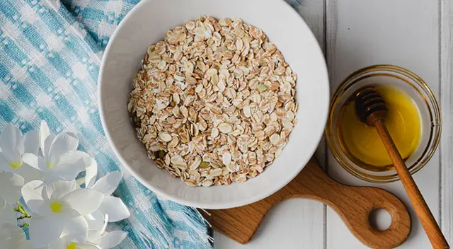 Acaba con la irritación y poros abiertos.