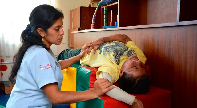 Aniquem reconoce a instituciones por participar en proyectos de responsabilidad social