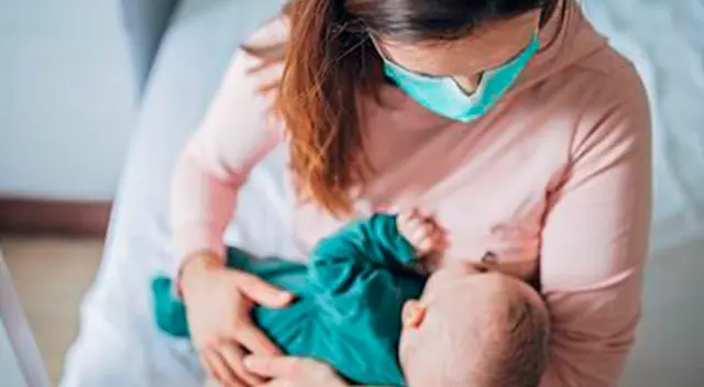 A través de la leche materna, las mujeres vacunadas contra el coronavirus pueden transferir los anticuerpos a los bebés y niños lactantes.