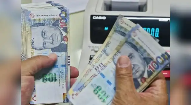 Congreso apruebó por insistencia ley contra la usura en servicios financieros. Medida fue impulsada por parlamentario de Podemos Perú.