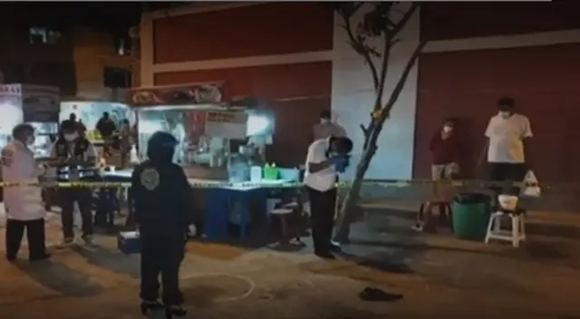 Peritos de criminalística y personal de la PNP llegaron al lugar para iniciar las investigaciones correspondientes.