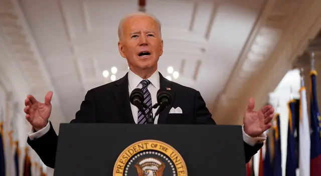 Joe Biden garantiza una vacunación generalizada y universal contra el coronavirus.