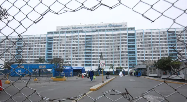 Joven necesita cama UCI, tras perder a sus familiares por COVID-19.