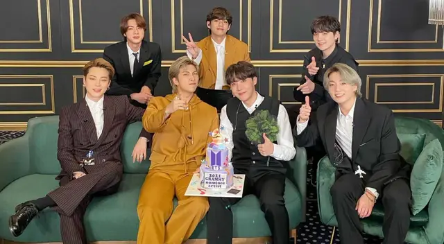 BTS estaba nominado a “Mejor presentación dúo o grupo” por “Dynamite” y no pudo ganarle a Lady Gaga y Ariana Grande con “Rain on me”.