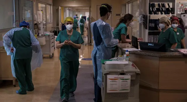 Chile se encuentra inmerso en una segunda ola de contagios de coronavirus. Chile se encuentra inmerso en una segunda ola de contagios de coronavirus.