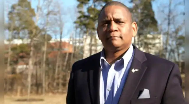 El increíble caso de John Hollis, el hombre con superanticuerpos que evitan que se infecte de COVID-19.