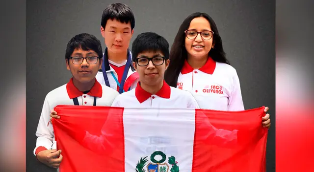 Estudiantes ganan medalla de oro y plata en Olimpiada Estudiantes ganan medalla de oro y plata en Olimpiada