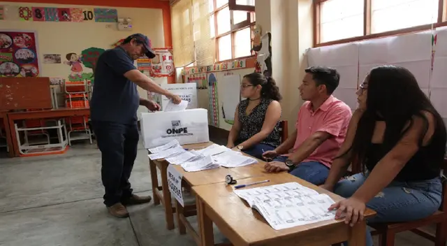 Miembros de mesa deberán registrarse en la web para recibir compensación de S/120 Miembros de mesa deberán registrarse en la web para recibir compensación de S/120