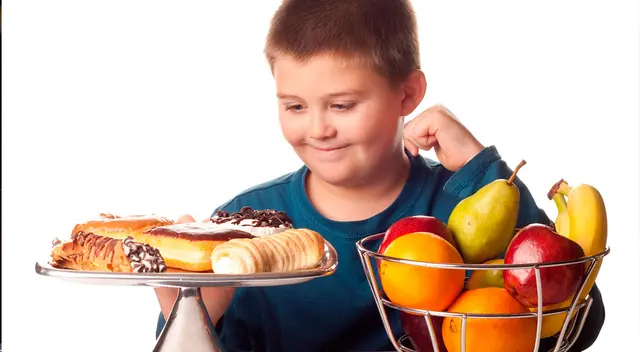 Errores que se cometen en la alimentación de los niños. Errores que se cometen en la alimentación de los niños.