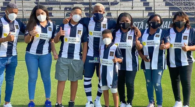 Jefferson Farfán, nuevo jugador de Alianza Lima, fue noticia en las redes sociales.