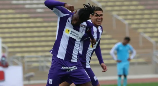 Carlos Ascues tendría nueva oportunidad en Alianza Atlético.