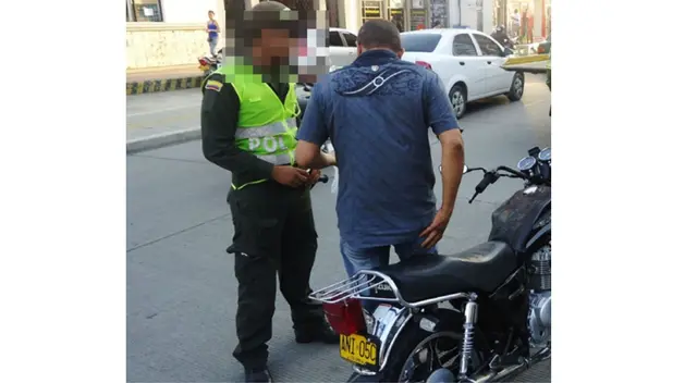 Condenan al chofer Jorge Esteban Gonzáles Torres por golpear a un policía